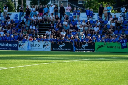 Tribune cupkamp