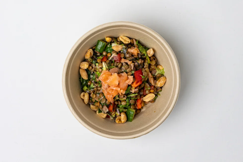 Protein bowl laks med peanøtter