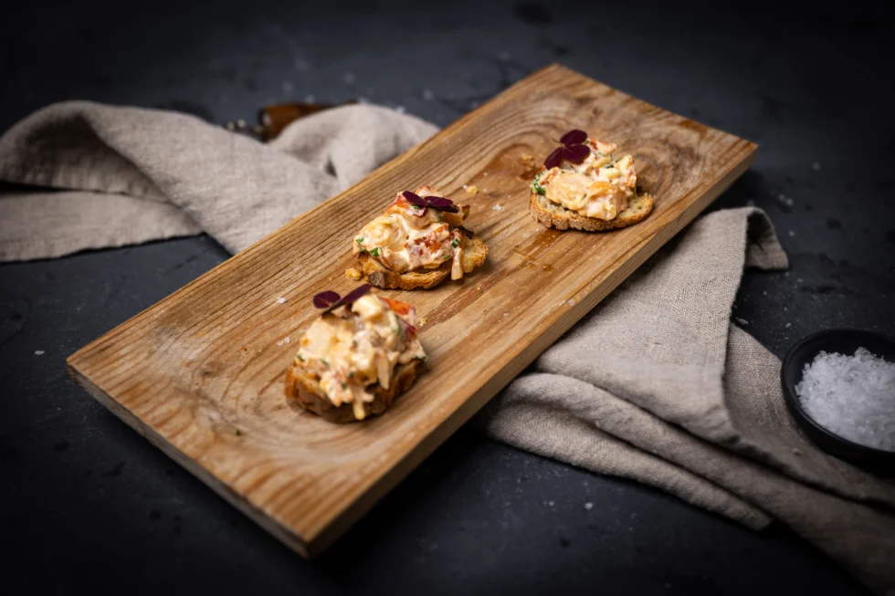 Appetizer - Grillet hummersalat med økologisk surdeigstoast