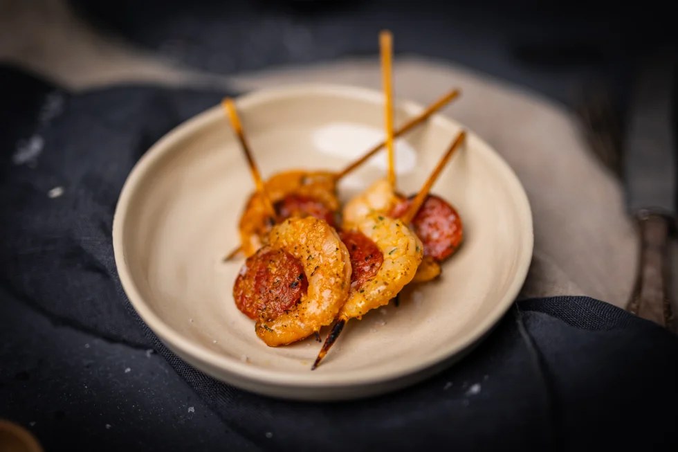 Gambas con chorizo grill