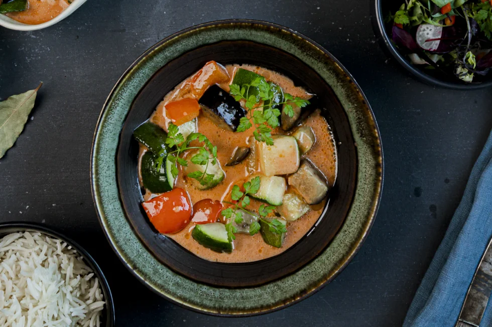 Red curry grønnsaksgryte (vegan) middag