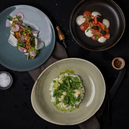 3-retter med grilla hjertesalat, risotto og rabarbra & jordbær (vegetar)