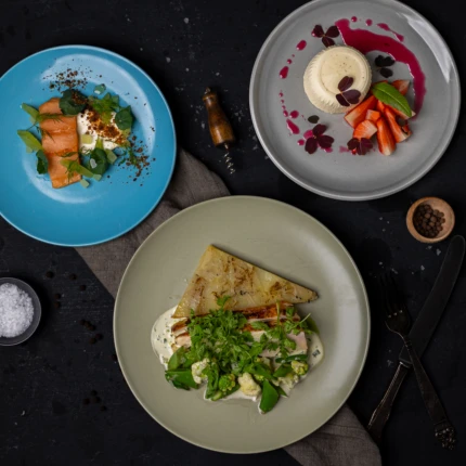 3-retter med Sirdalsørret, kylling og ingefærpannacotta