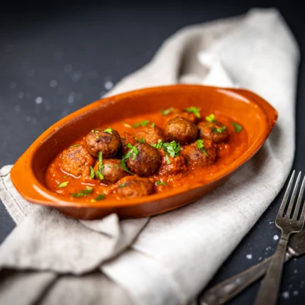 Spanske vegetarboller i tomatsaus KAMPANJETILBUD